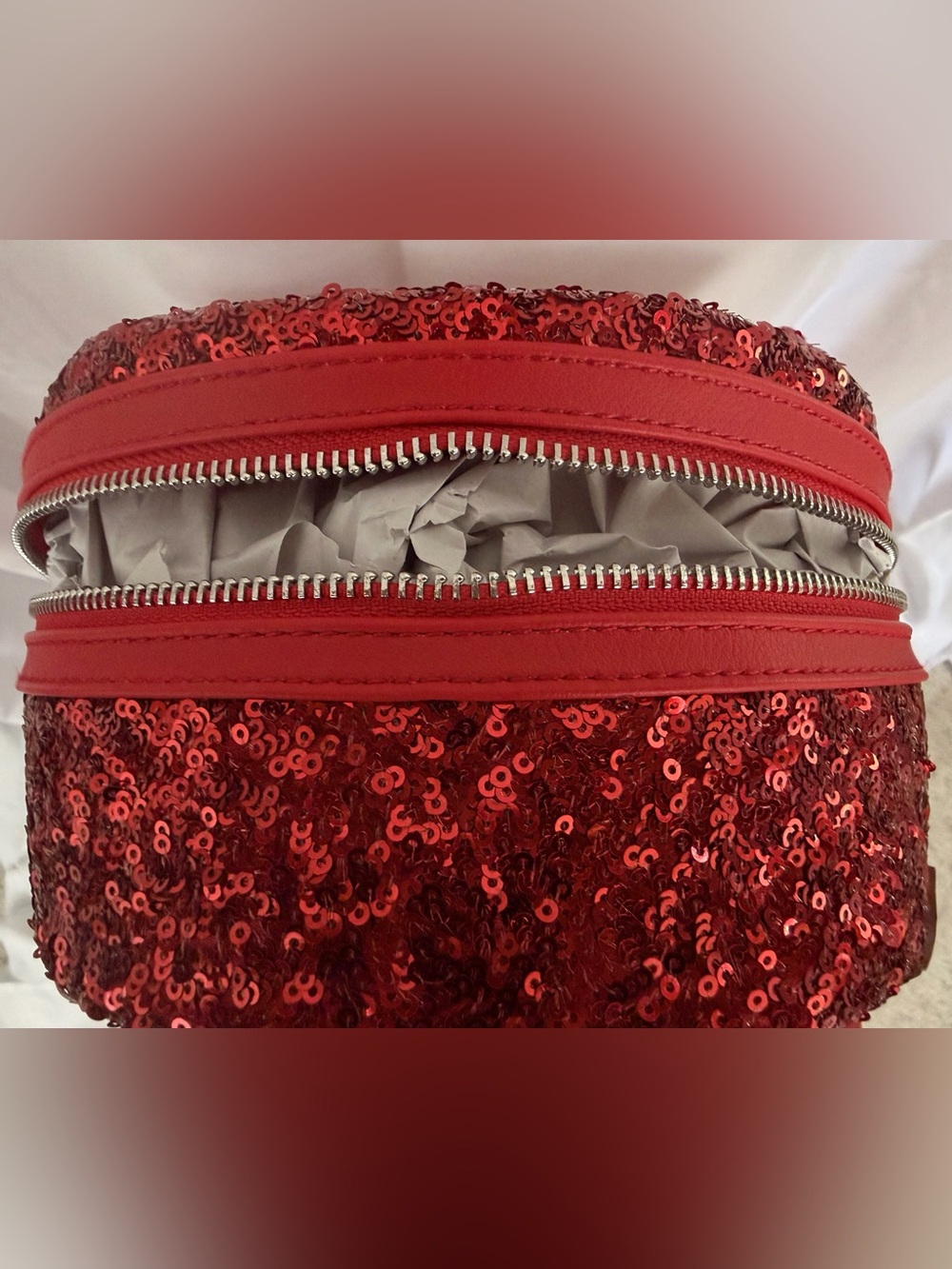 Stunning “Hard of Find” NWT Loungefly Red Sequin Biltmore Mini Backpack !!!! - Picture 9 of 10
